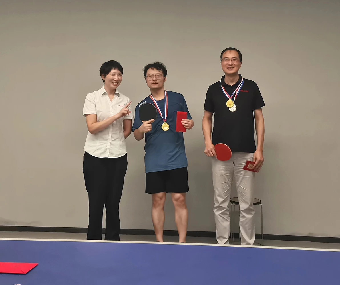 双打冠军 应震宇 吴铃海.webp